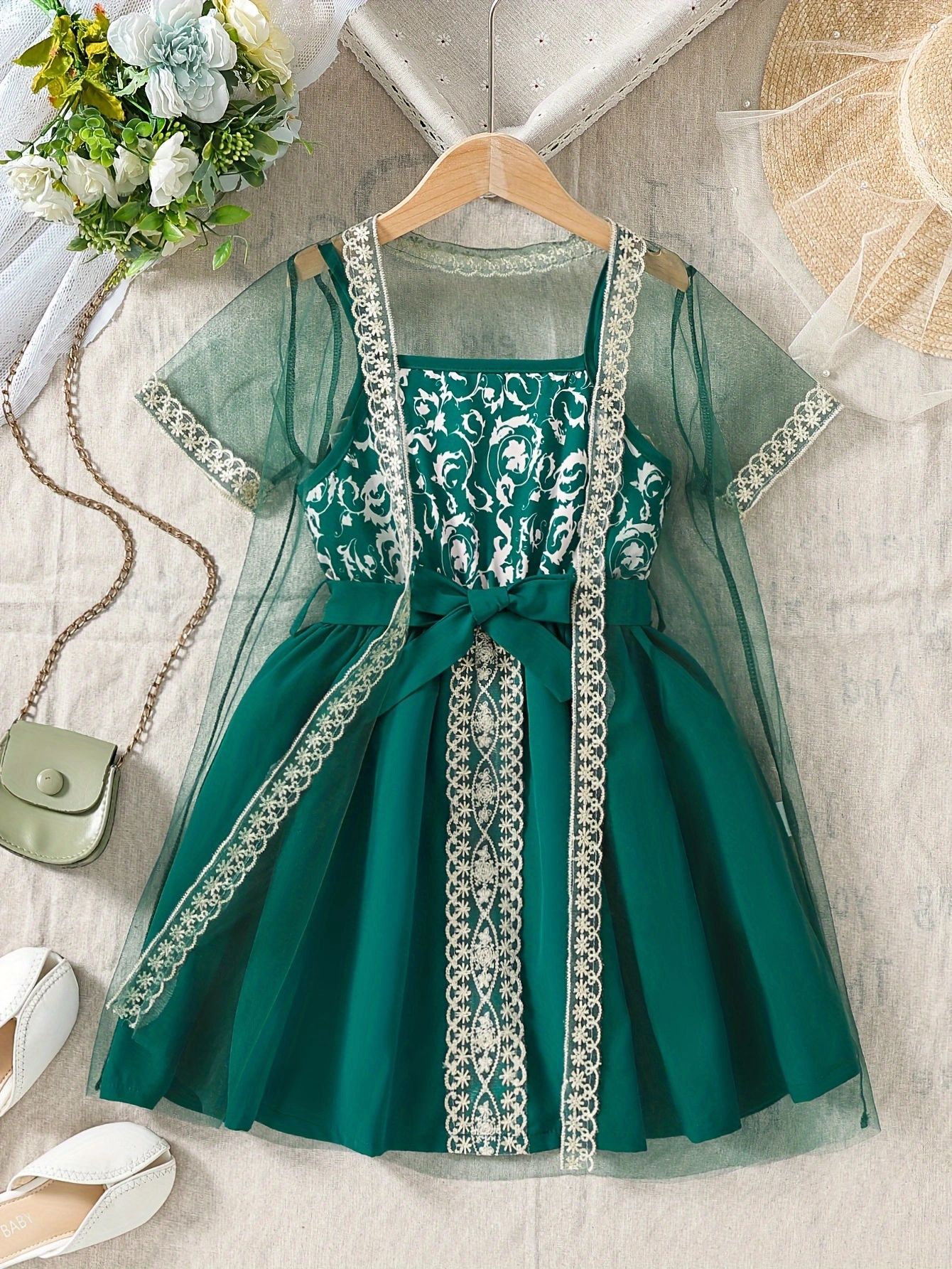 O1CN01IK29Wj1evp3gi0zAO_!!2360553934-0-cib European and American Spring/Summer INS-Style Girls’ Mesh Cover-Up + Spaghetti Strap Dress Set for Cross-Border Supply - Image 1